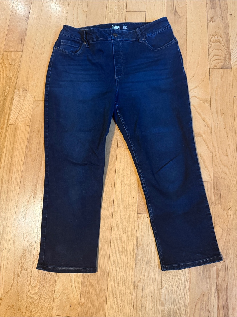 Lee Woman’s Navy Denim Cropped Straight-Leg Jeans